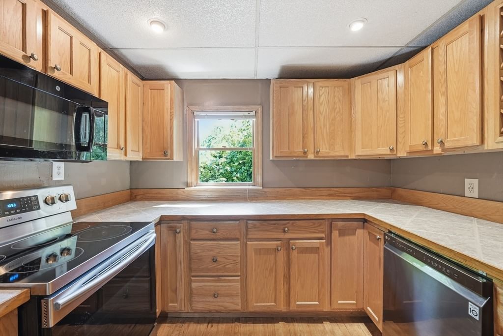 390 Main St Hampden — Photo 11 of 36