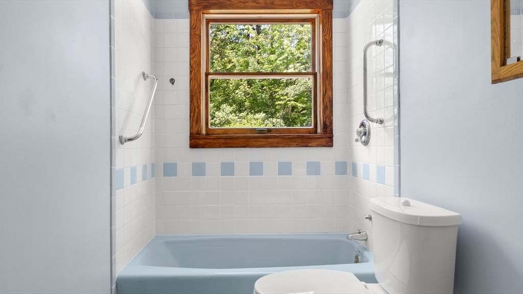 6 Upper Liberty St, Plainfield, MA 01070 photo 4