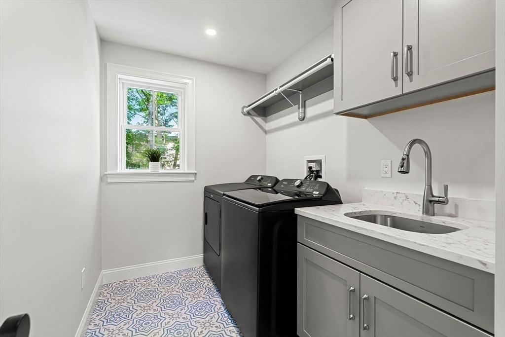 5 Ciaramitaro Ct Gloucester — Photo 24 of 42
