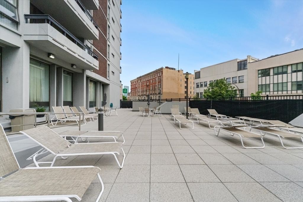 566 Commonwealth Ave #703 Boston — Photo 10 of 17