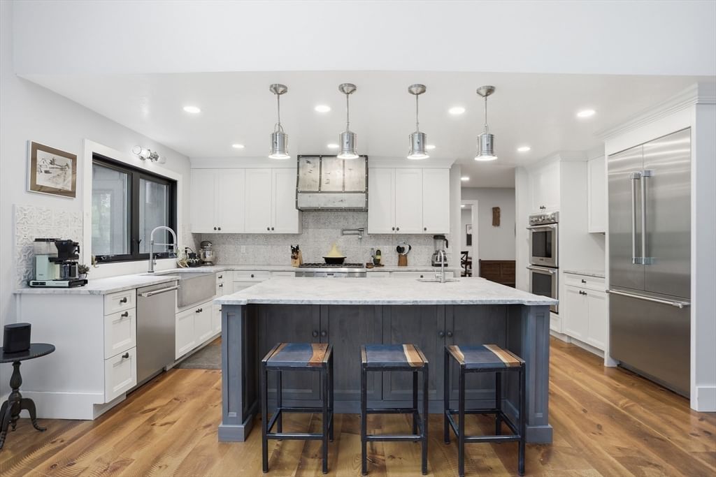 366 River Road Carlisle — Photo 12 of 42