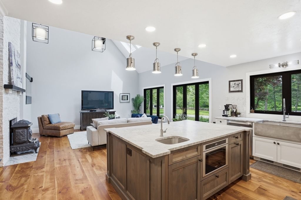 366 River Road Carlisle — Photo 15 of 42
