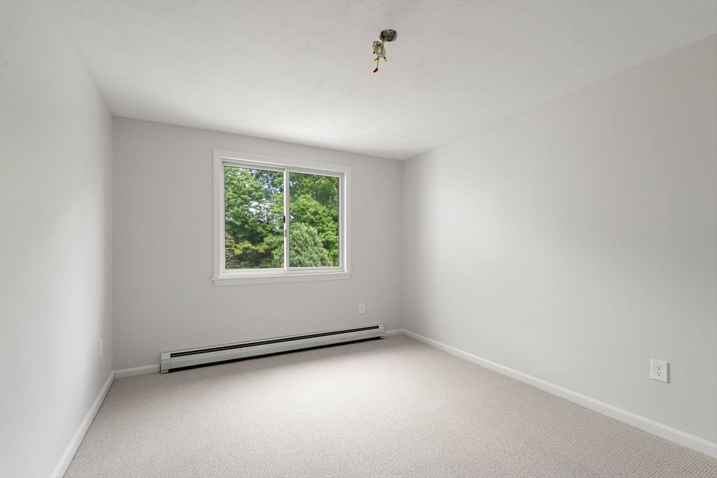 16 Patricia Drive #16 Oxford — Photo 18 of 34