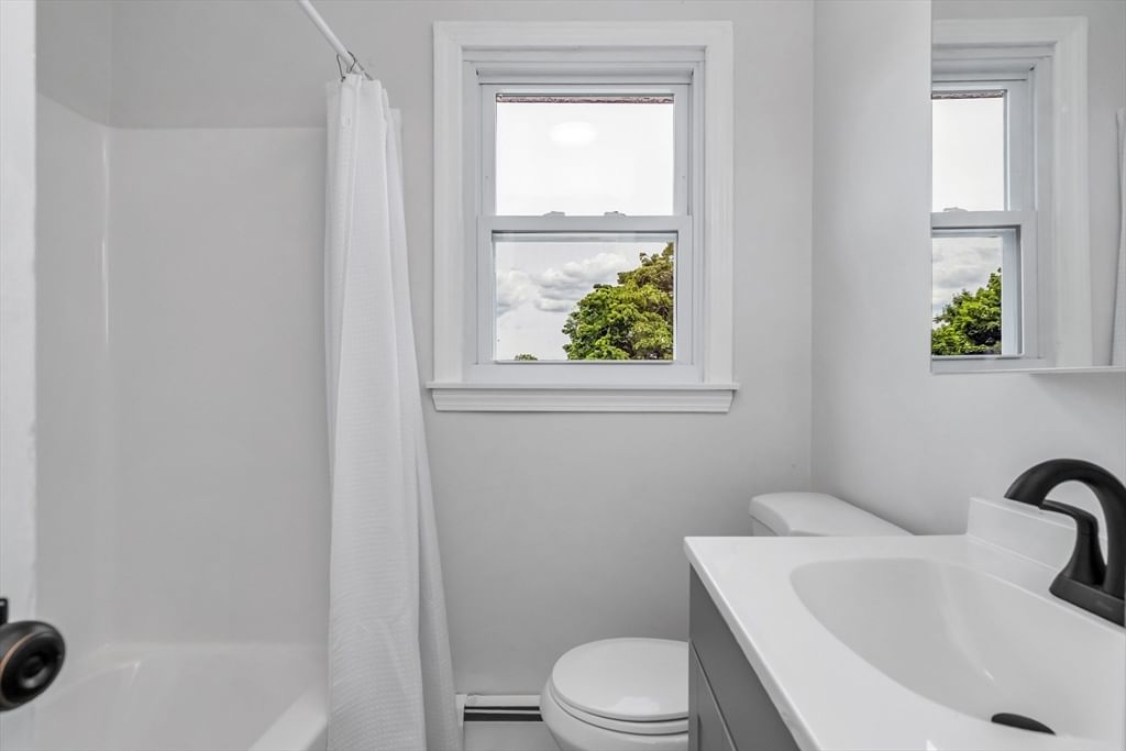 15 Crescent St #D Lawrence — Photo 15 of 36