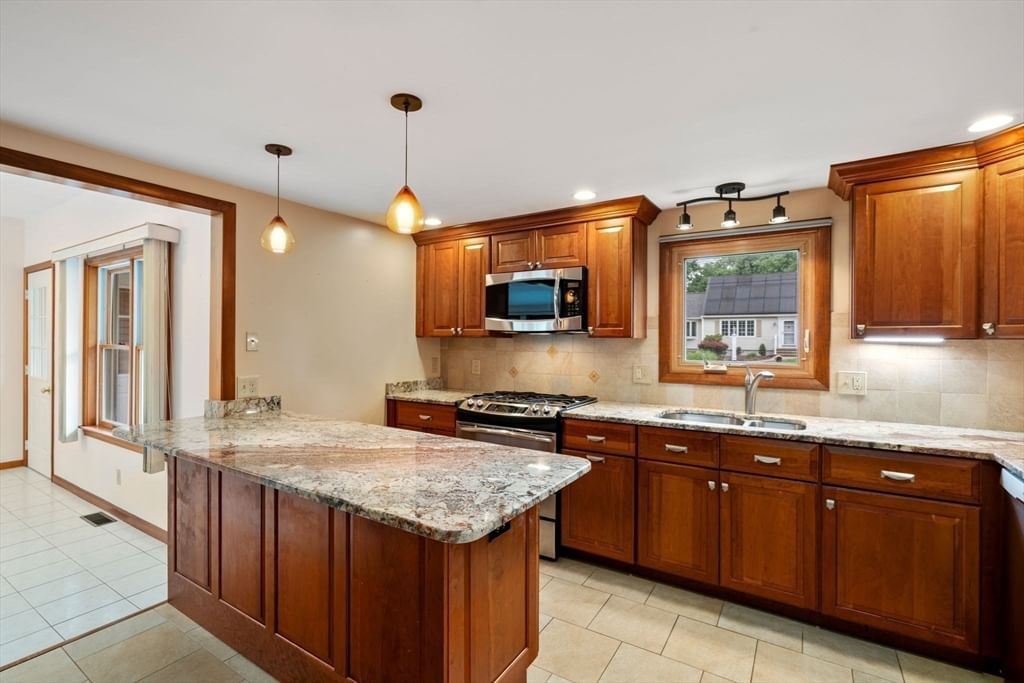 25 Wehr Rd, Hampden, MA 01036 photo 2