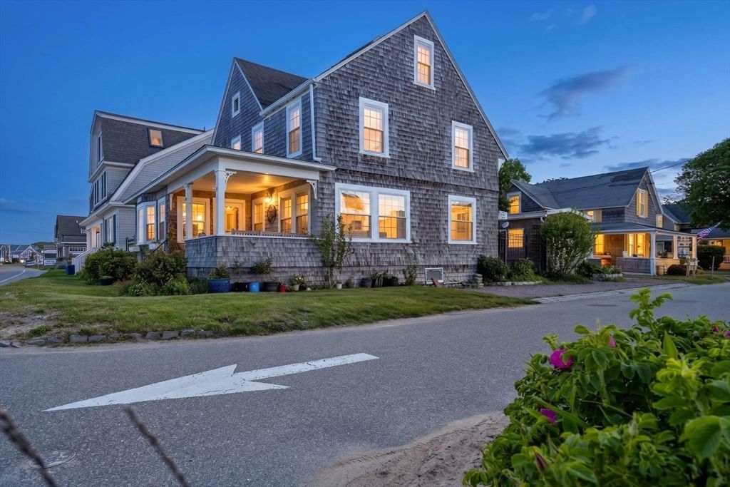 205 Grand Ave Falmouth — Photo 8 of 41