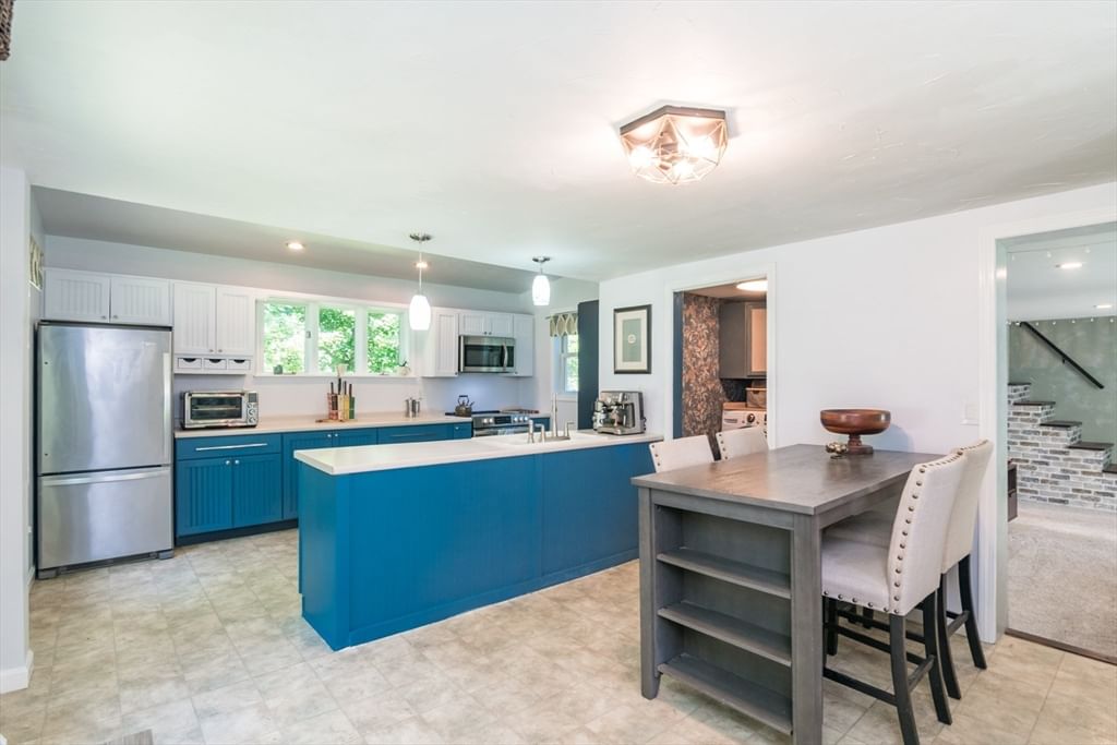 44 Linseed Rd, Hatfield, MA 01038 photo 2