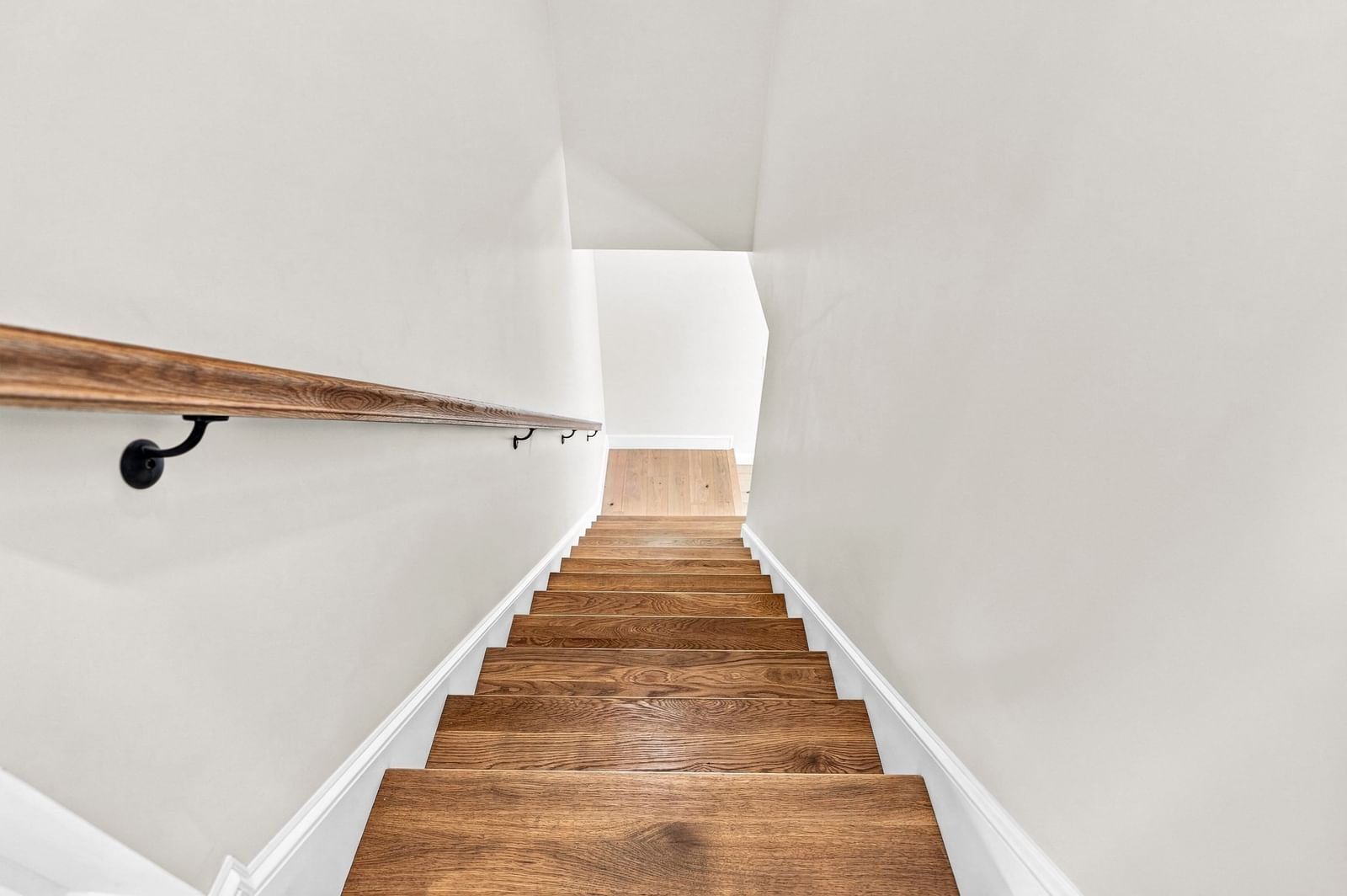 42 Ross St Fall River — Photo 18 of 31