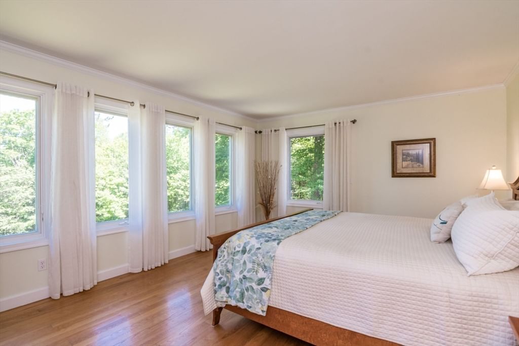 26 Briar Hill Rd, Williamsburg, MA 01096 photo 4
