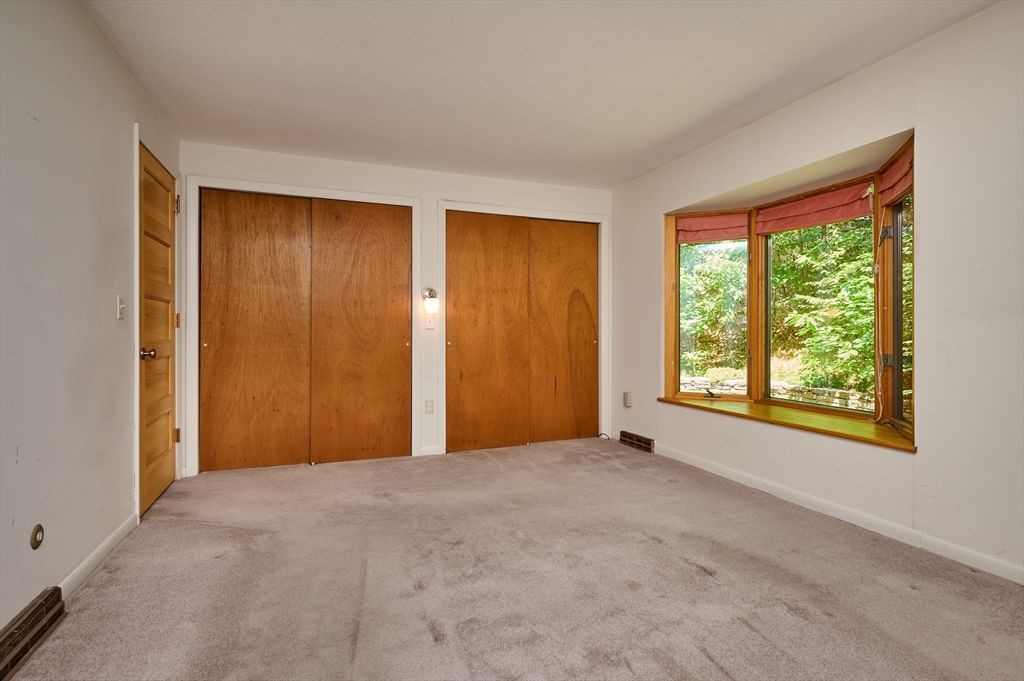 15 Red Fox Ln Amherst — Photo 12 of 36