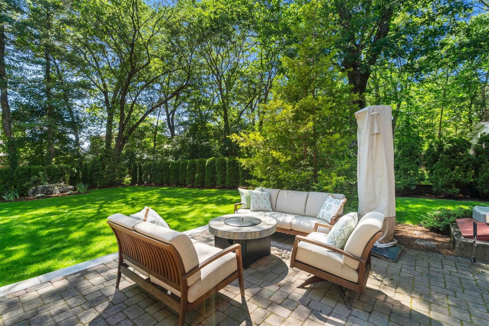 129 Rangeley Rd Brookline — Photo 8 of 42