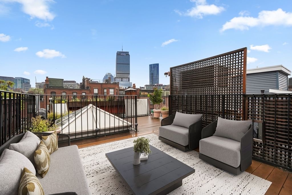 321 Beacon Street Boston — Photo 19 of 22