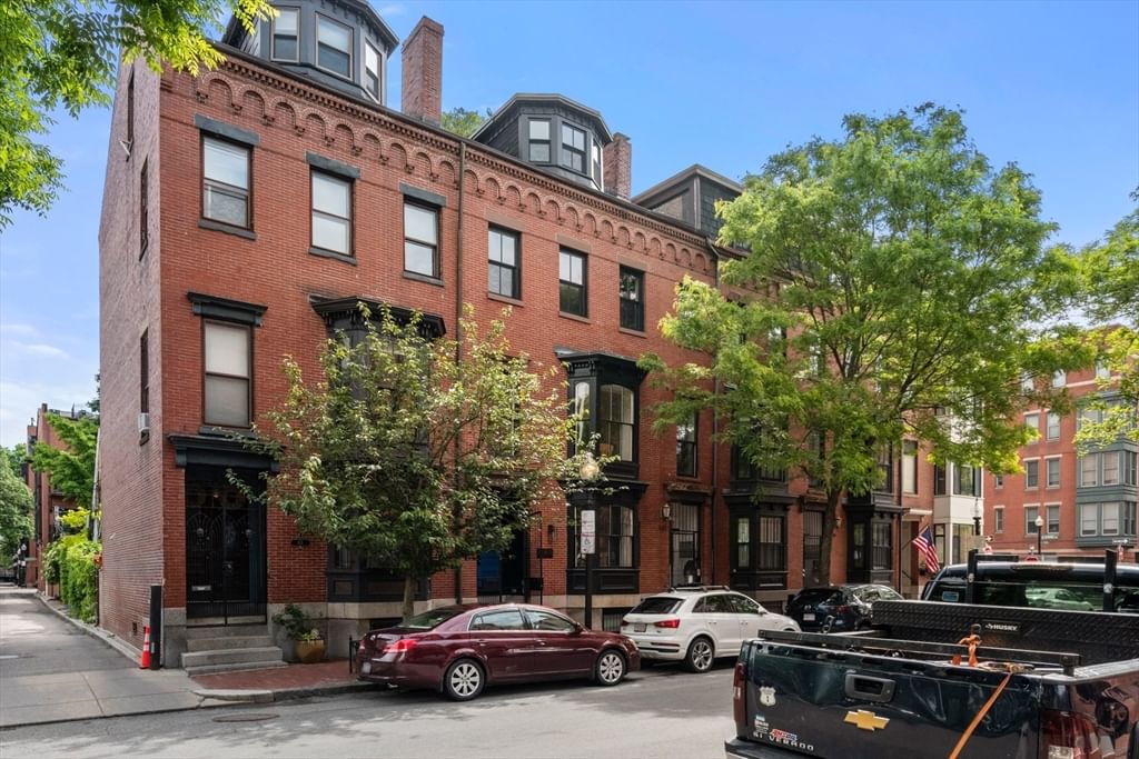 103 West Springfield Street Boston — Photo 2 of 42