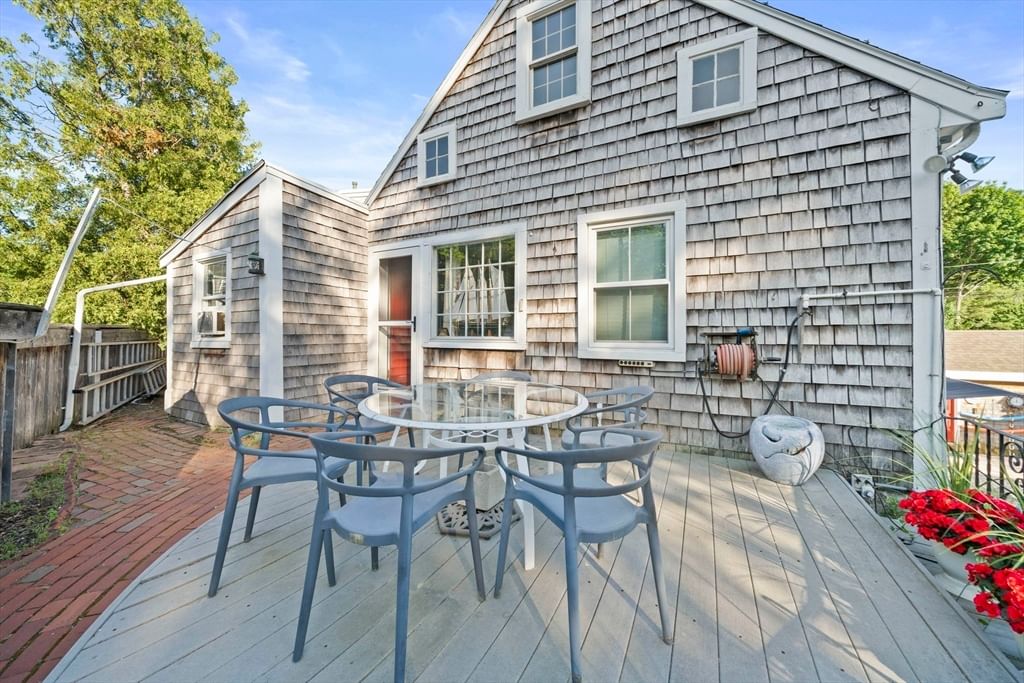 696 Commercial St Weymouth — Photo 37 of 42