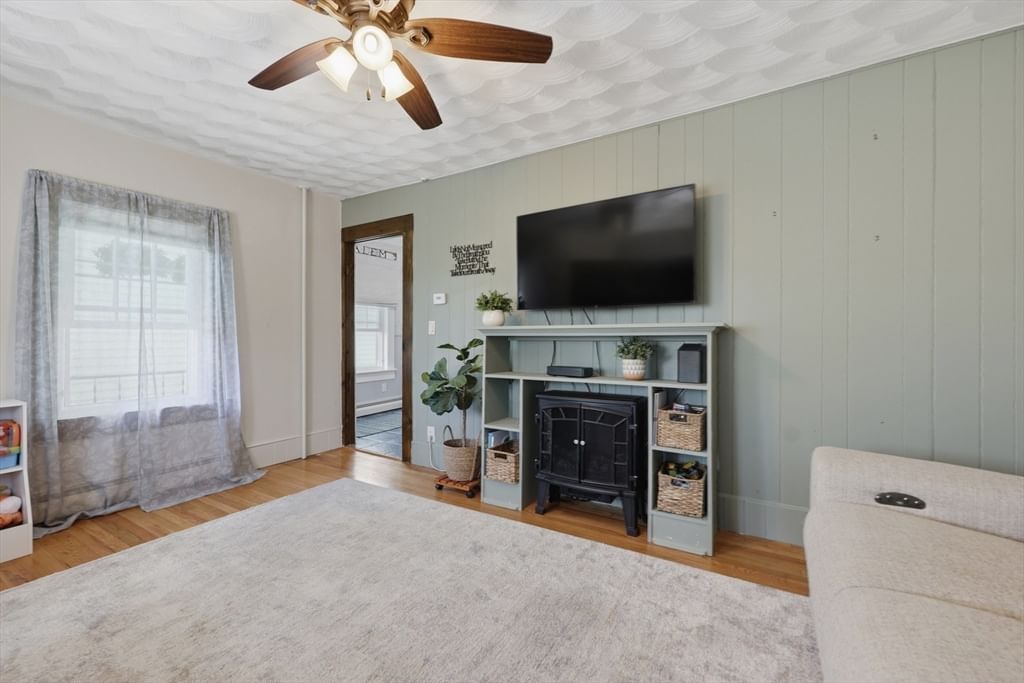 4 Waite St Salem — Photo 21 of 42