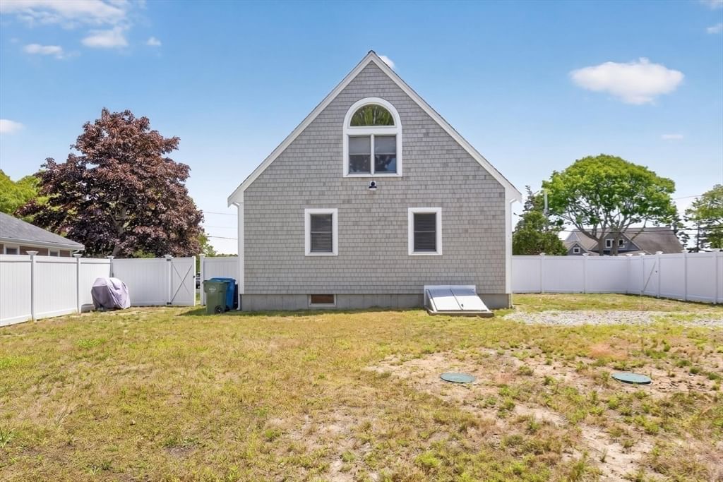 245 Edgewater Drive East Falmouth — Photo 39 of 42