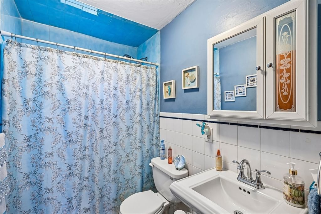 6 Crescent St, Somerville, MA 02145 photo 4
