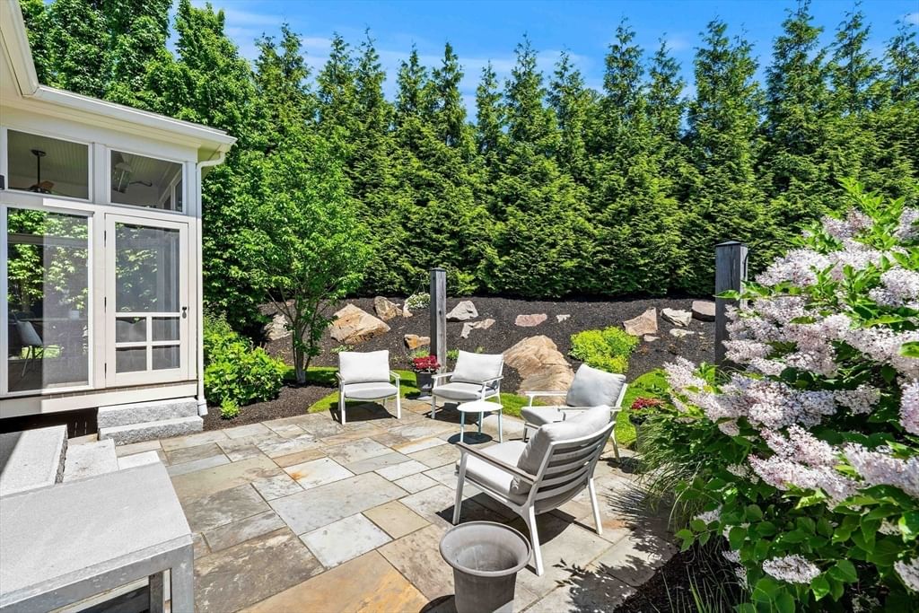 45 Whitehall Cir Beverly — Photo 38 of 42