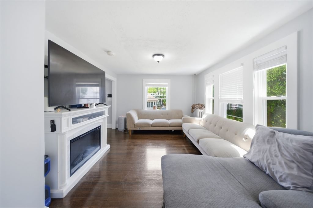 28 Parker Hill Ave Milford — Photo 10 of 36