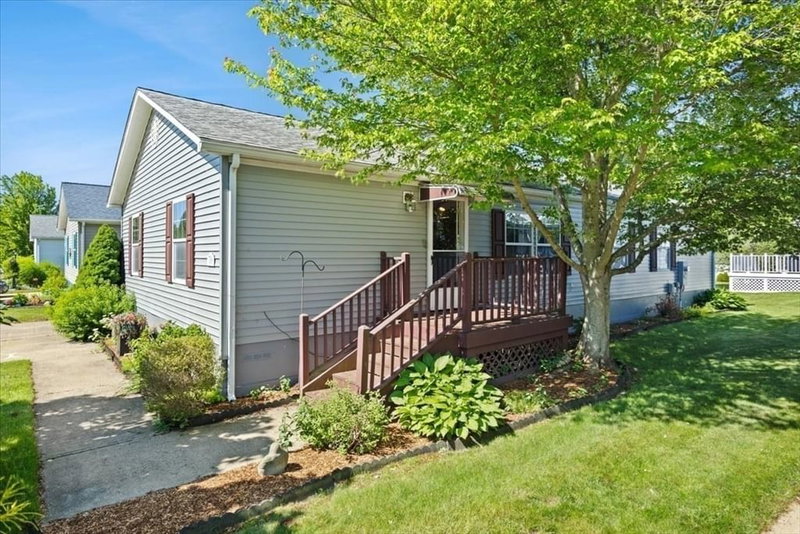 59 Robin Dr