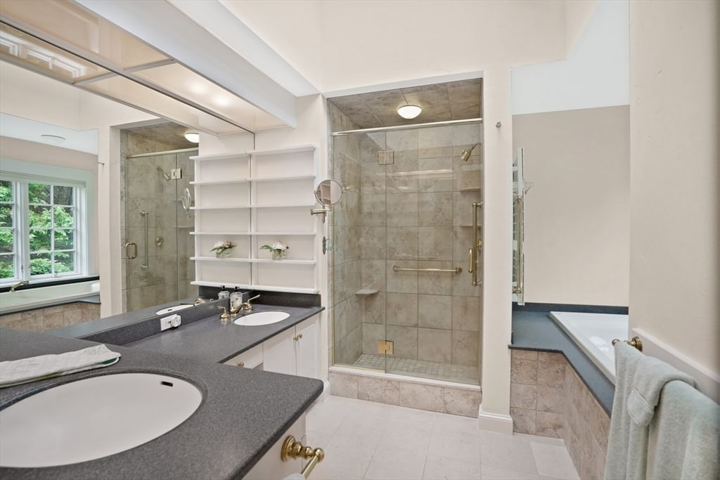 300 North Rd/18 Belhaven Way, Chilmark, MA 02535 photo 5