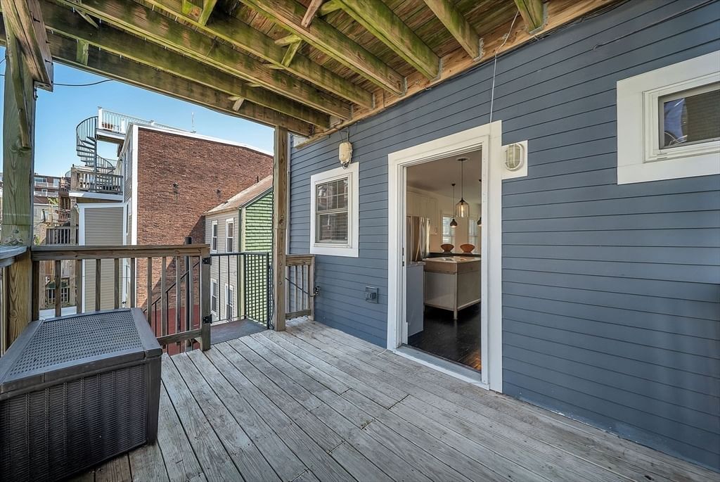 256 Bowen #2 Boston — Photo 16 of 38