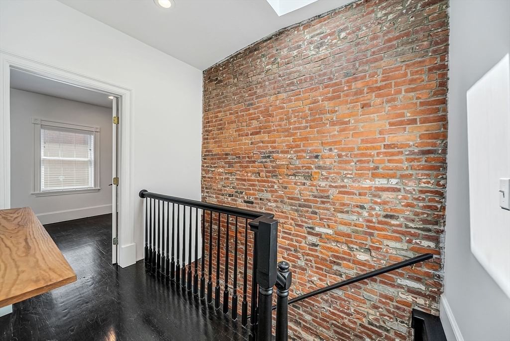 256 Bowen #2 Boston — Photo 26 of 38