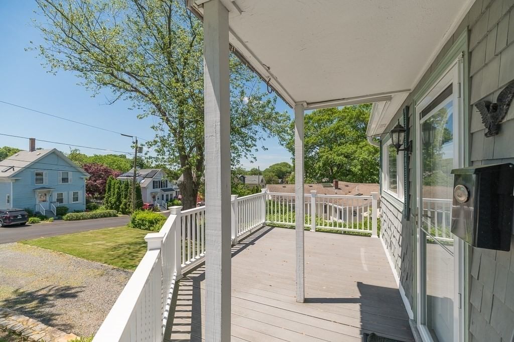 18 Traverse Street Gloucester — Photo 10 of 41