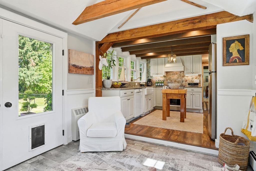 26 Acorn St Duxbury — Photo 12 of 41