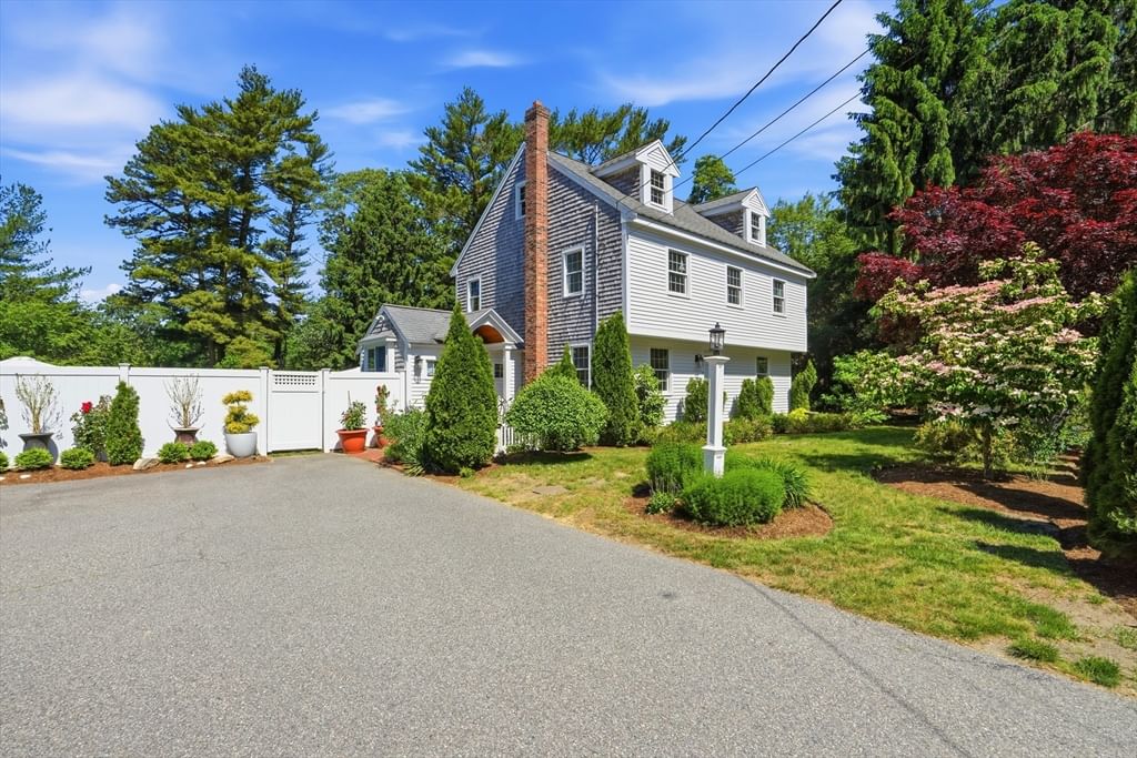 26 Acorn St Duxbury — Photo 39 of 41