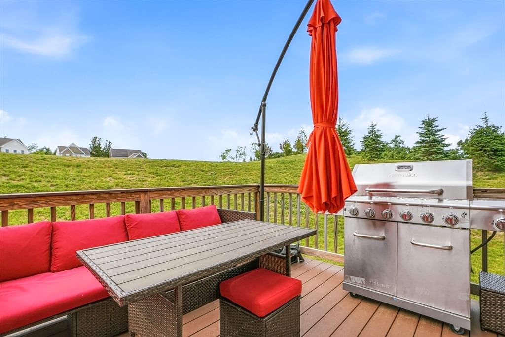 2 Poplar Ln #2 Hopkinton — Photo 39 of 40
