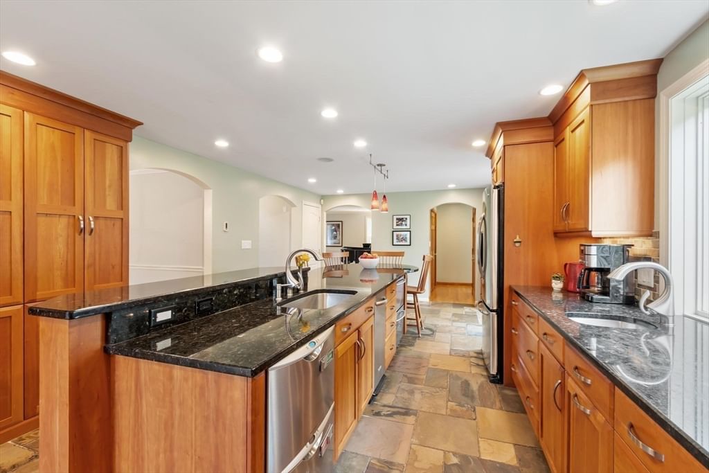 5 Overlook Circle, Westford, MA, 5 Overlook Circle, Westford, MA Photo #12