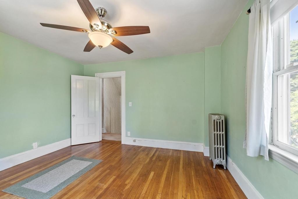 140 Lake View Ave Lynn — Photo 21 of 33