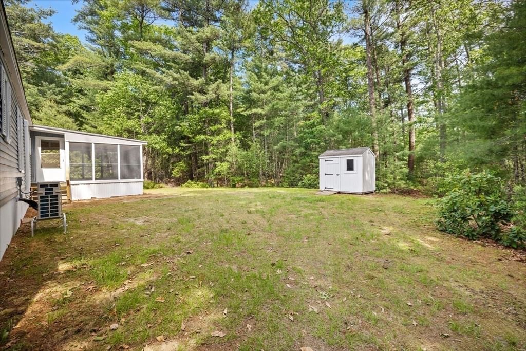 18 Foxtail_Dr Kingston — Photo 21 of 23