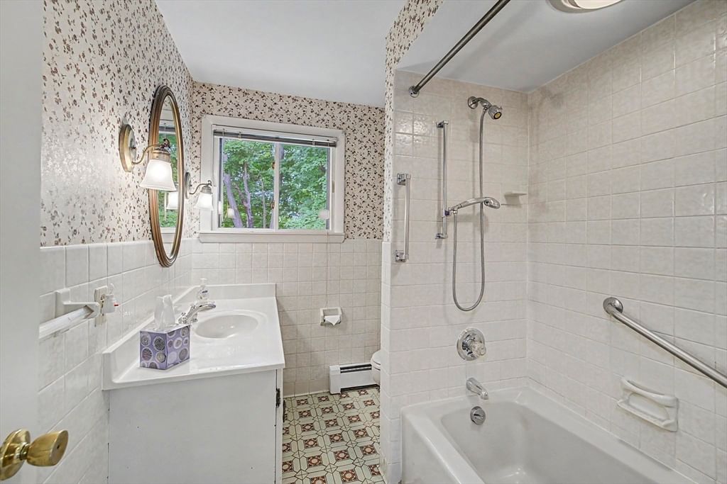 54 Portland St Holyoke — Photo 9 of 21