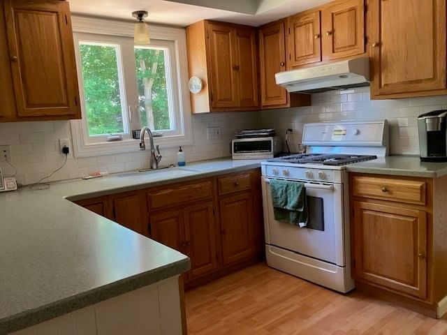 142 Copperwood Dr #142 Stoughton — Photo 8 of 28
