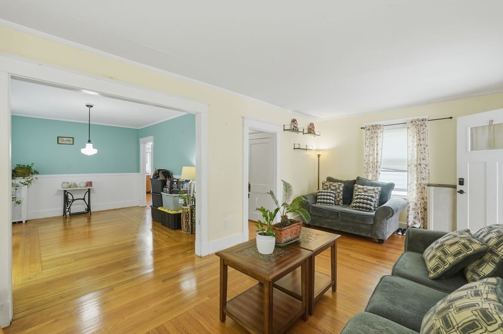 34 Holmes Rd, Pittsfield, MA 01201 photo 3