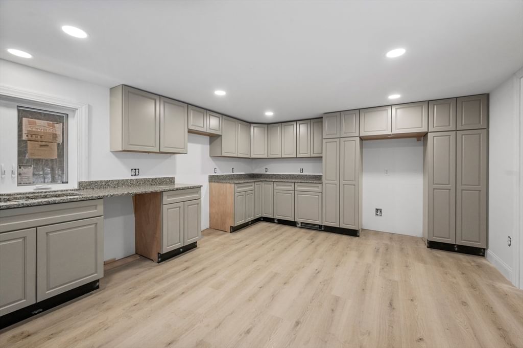 51 Wheeler Ave, Orange, MA 01364 photo 2
