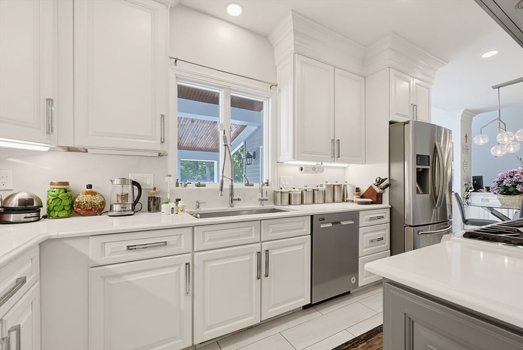 23 Goodnow Lane Framingham — Photo 9 of 42