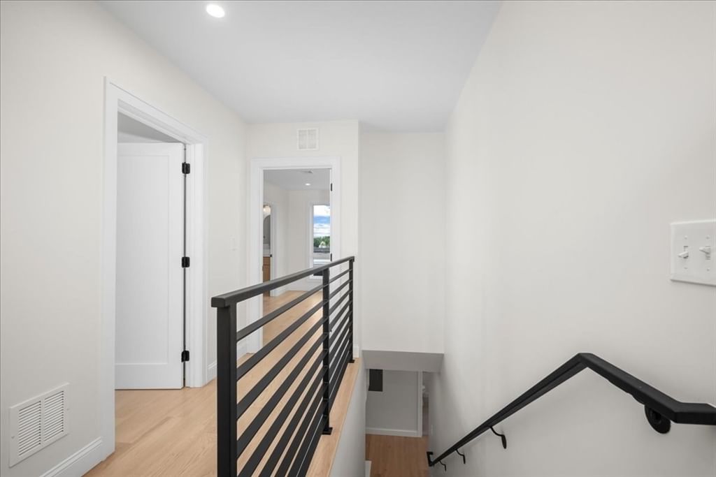 595 Broadway #302 Somerville — Photo 16 of 30