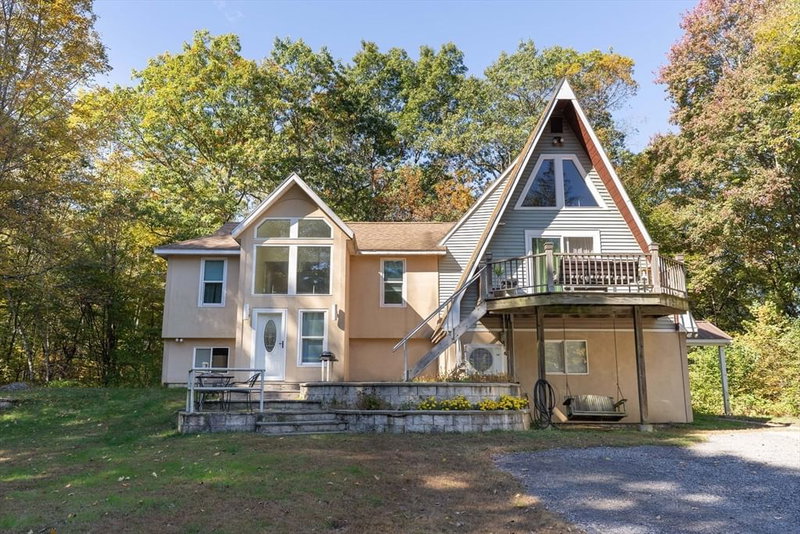 68 Lyon Rd