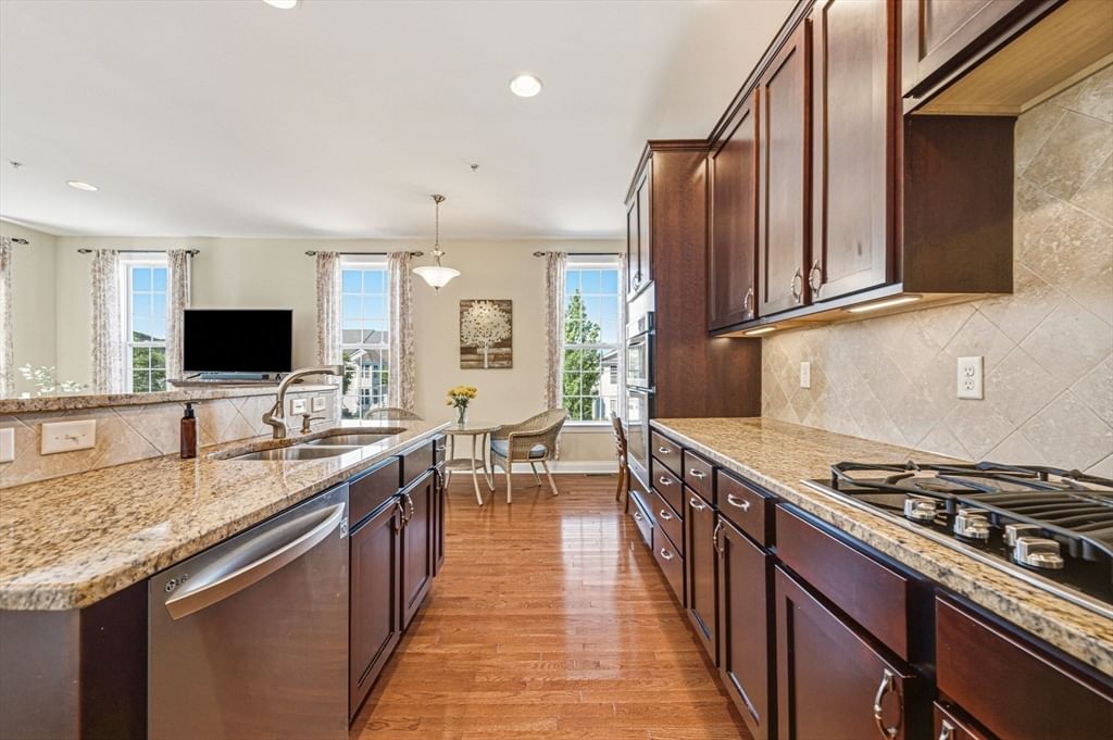26 Corning Fairbanks Way #26, Westborough, MA 01581 photo 2