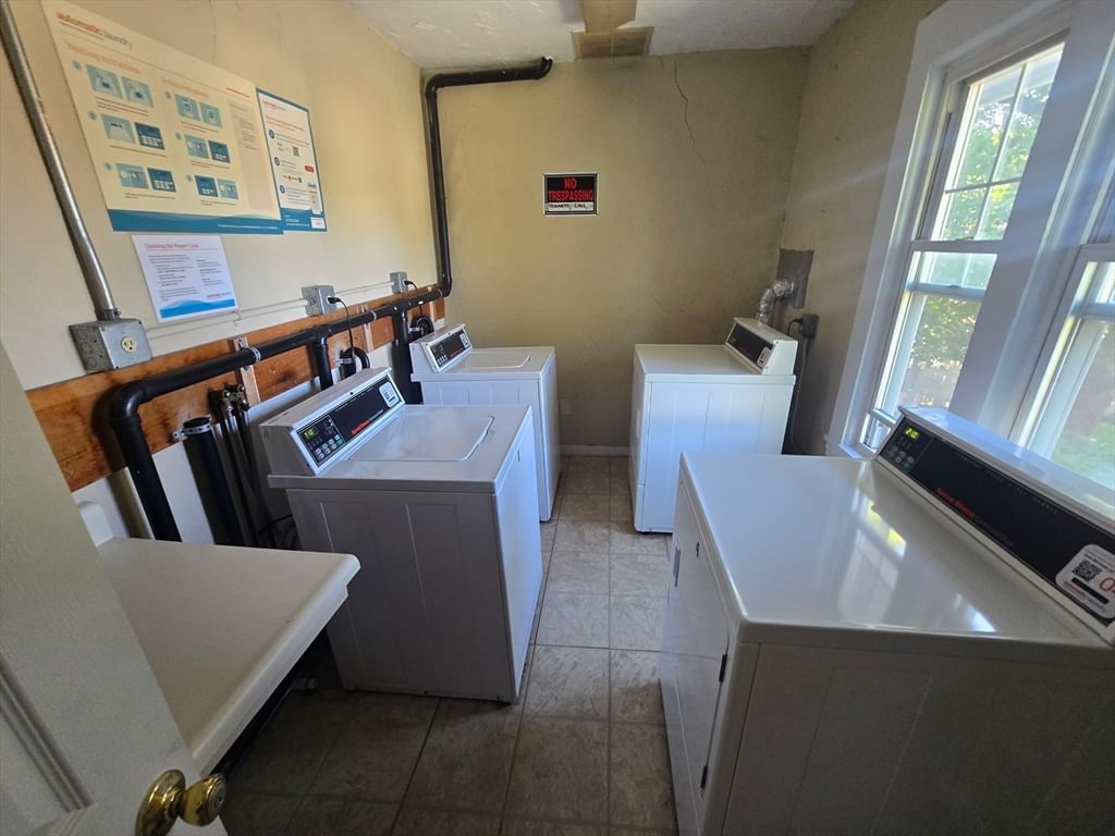 162 Woodlawn Ave Pittsfield — Photo 18 of 25