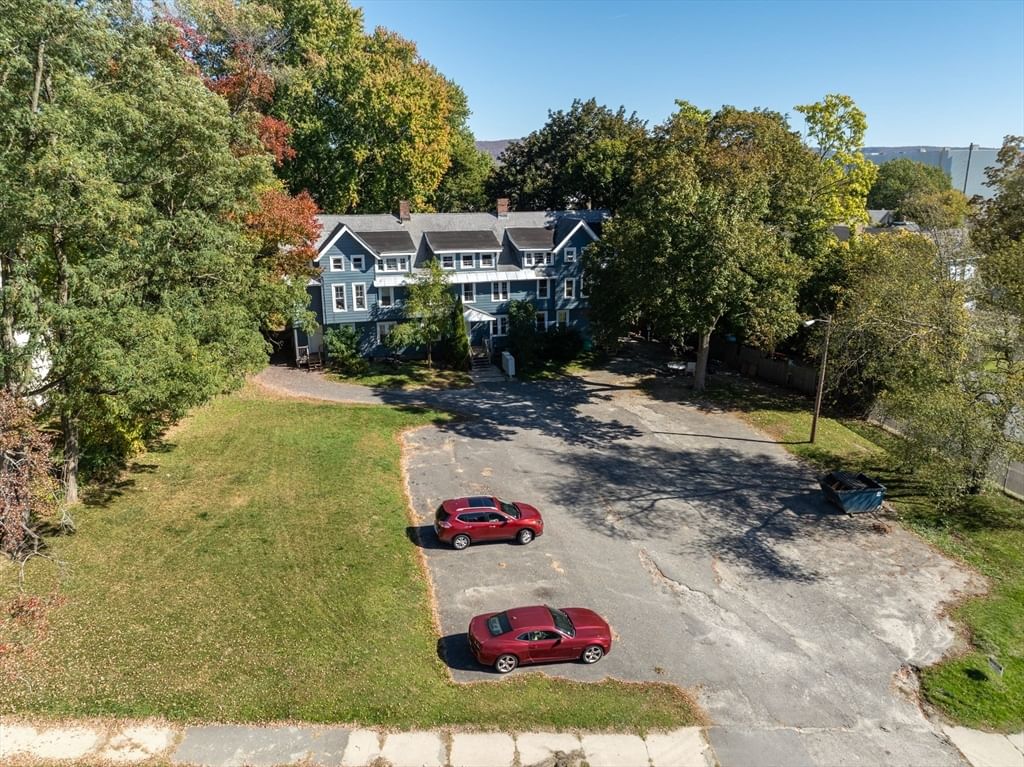 162 Woodlawn Ave Pittsfield — Photo 5 of 25