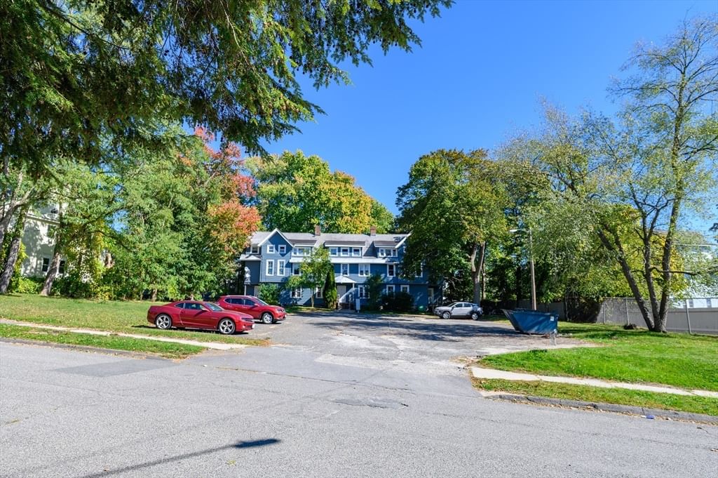 162 Woodlawn Ave Pittsfield — Photo 8 of 25