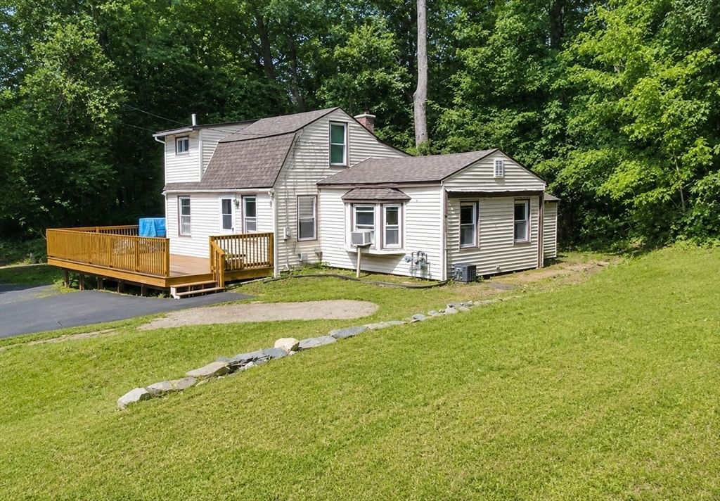 338 Wilbraham Rd Hampden — Photo 2 of 39