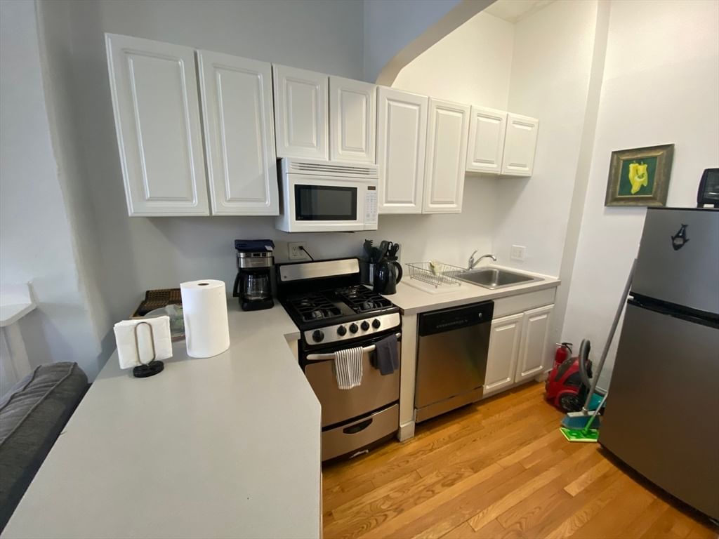 670 Tremont St. #6 Boston — Photo 6 of 11