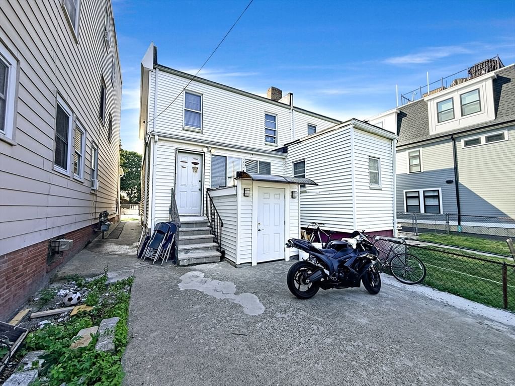 1203 Bennington St Boston — Photo 35 of 42