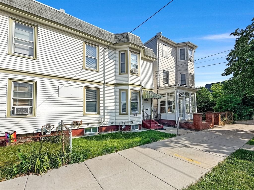 1203 Bennington St Boston — Photo 36 of 42