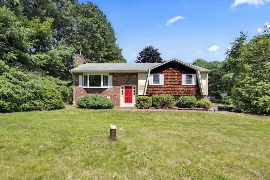 27 Hillside Dr Sturbridge — Photo 20 of 37